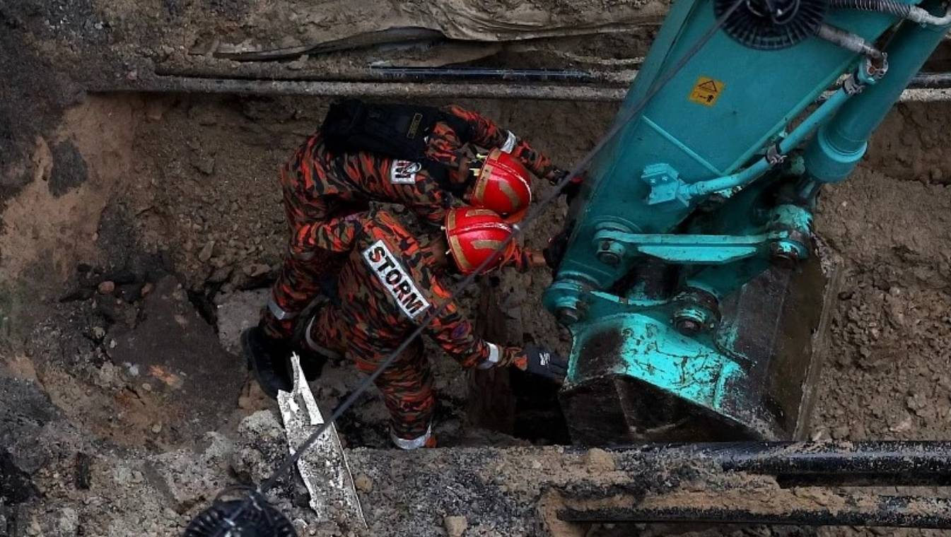 Malaysia Geger, Turis India Hilang Setelah Jatuh Masuk Got